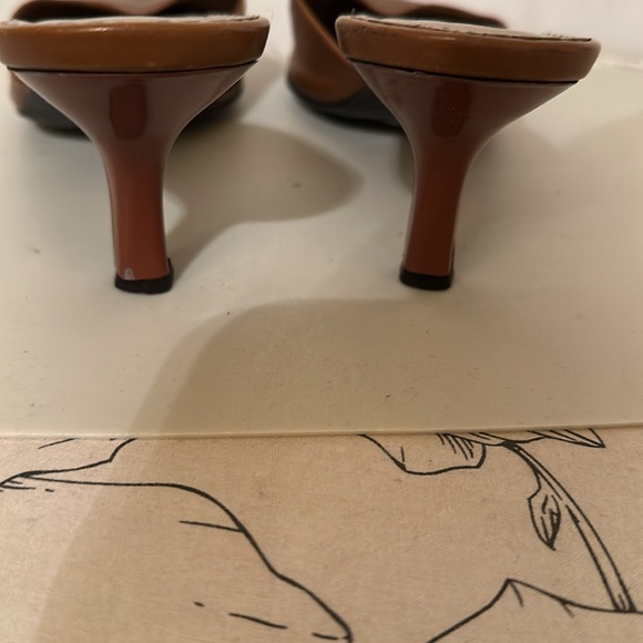 Shoes - Picture 6 of 6